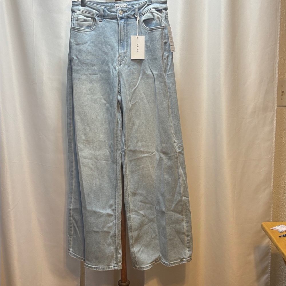 Cello Light Blue Wide Leg Light Wash Jeans Size 9 NWT